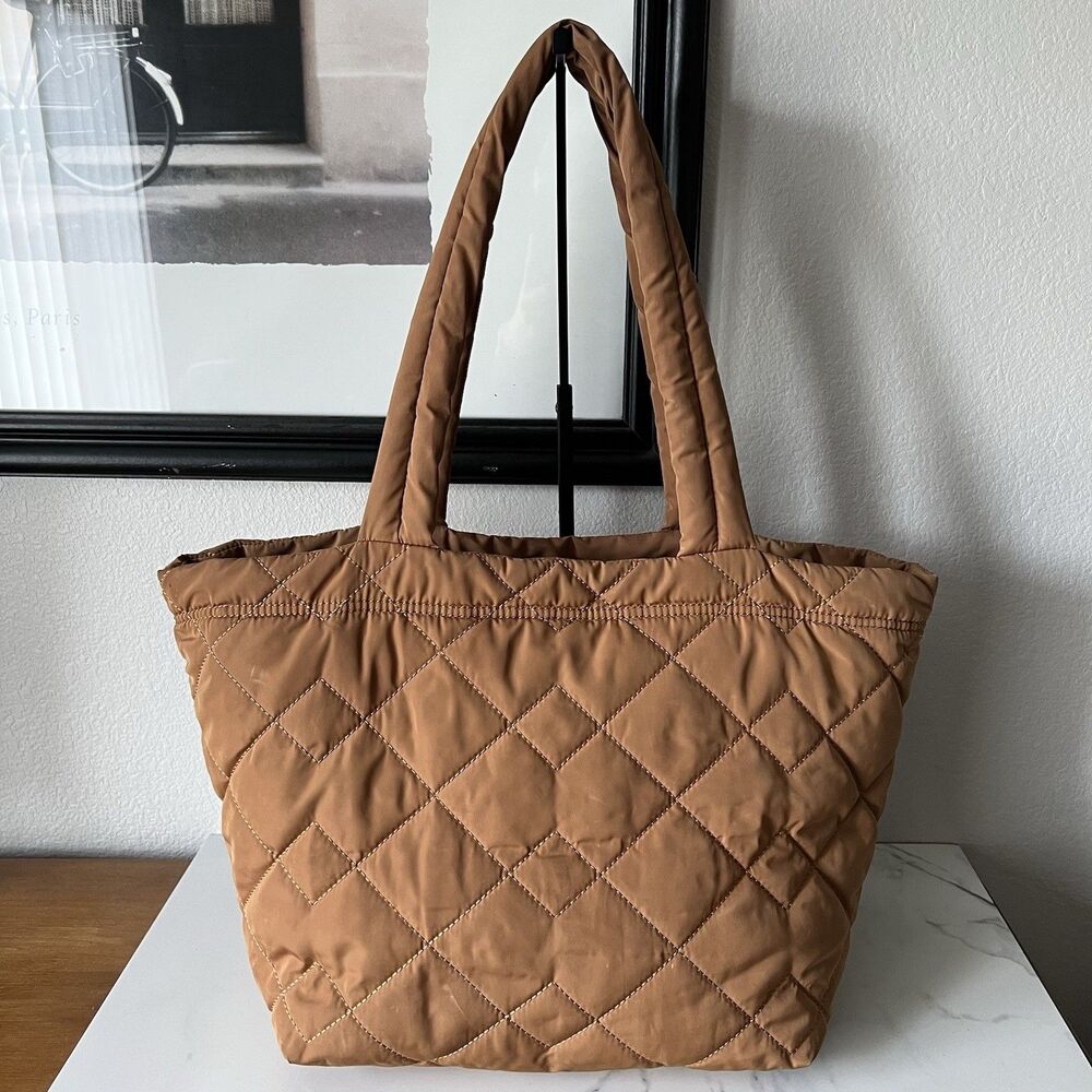 Marc Jacobs Medium Quilted Nylon Tote Tan - Picture 3 of 9